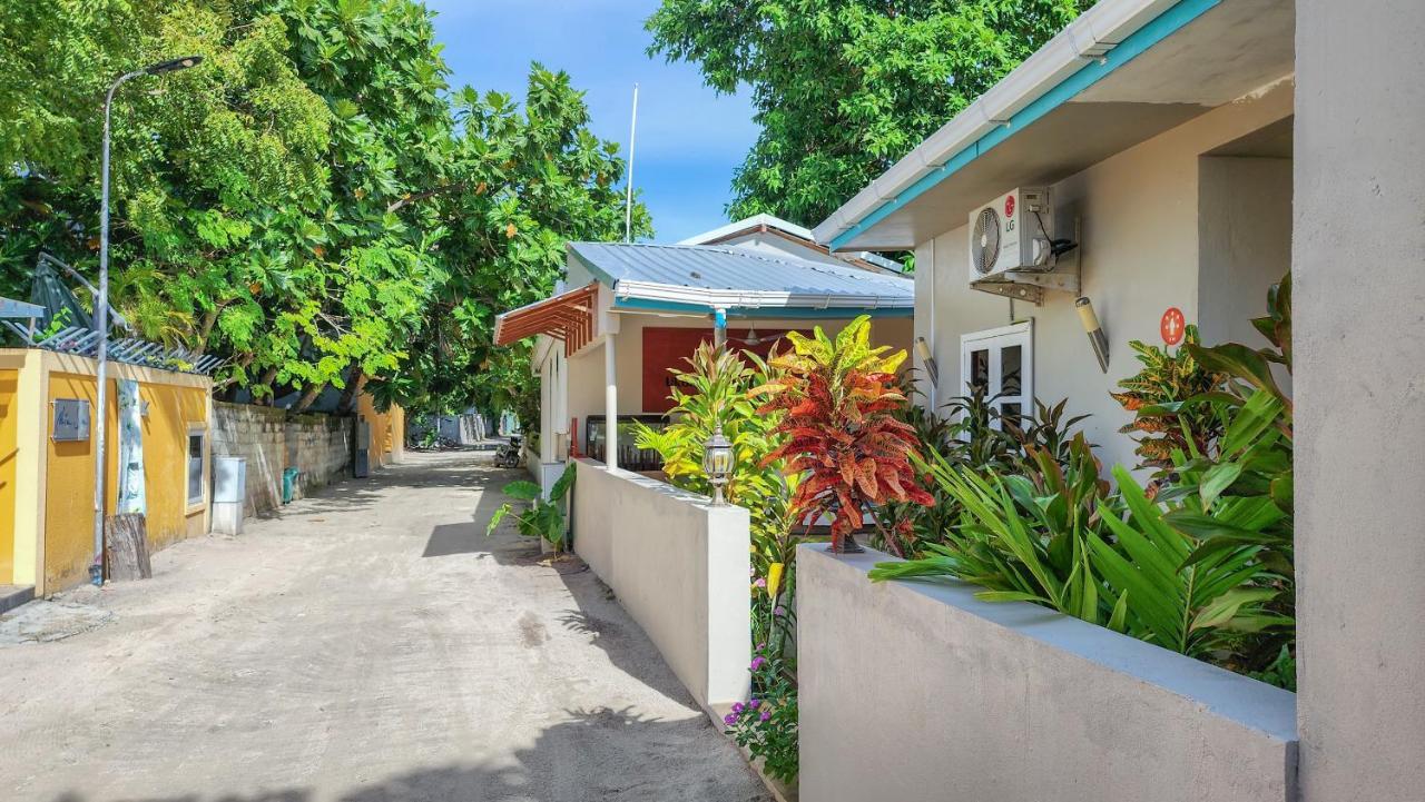Ukulhas Beach Inn Екстериор снимка